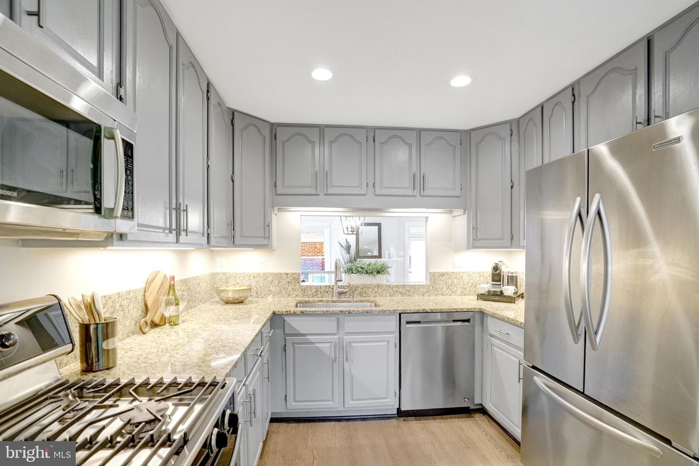 2622 N Fairfax Drive photo 3