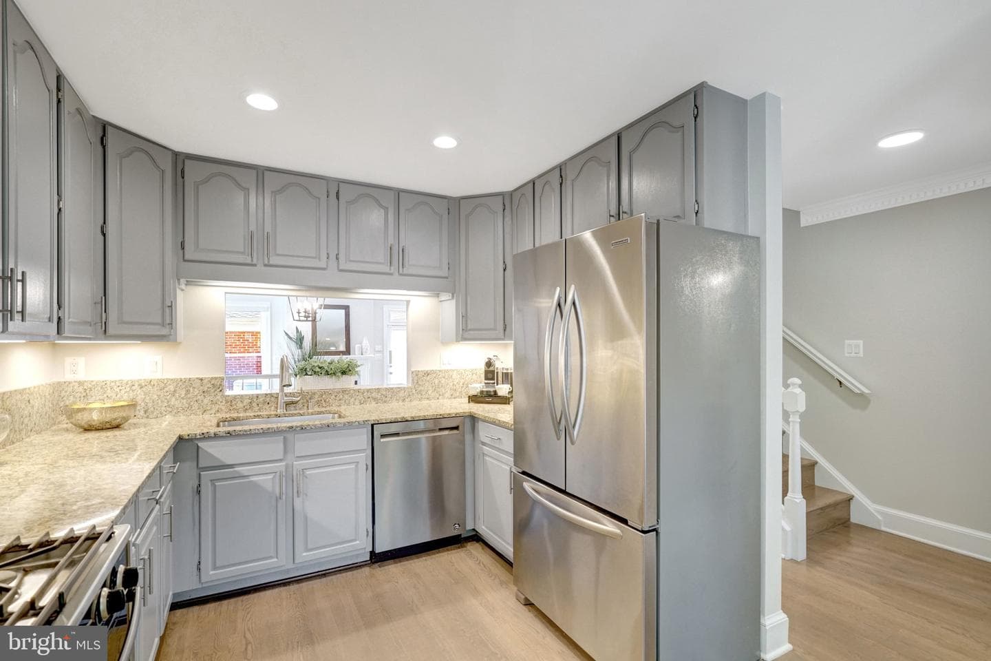 2622 N Fairfax Drive photo 4