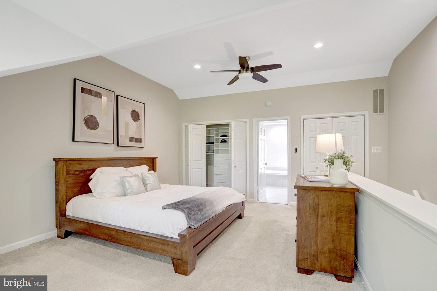 2622 N Fairfax Drive photo 48