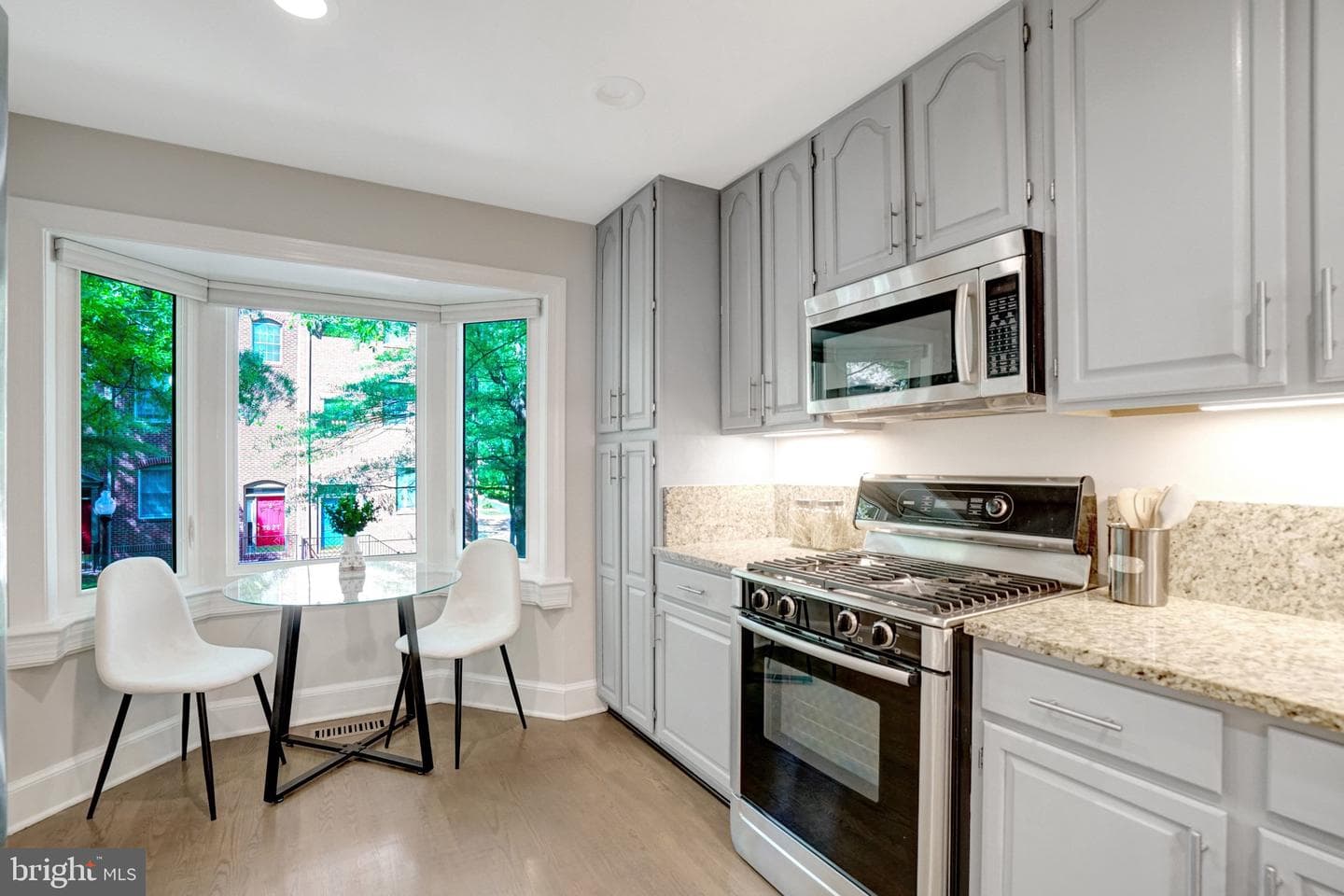 2622 N Fairfax Drive photo 6
