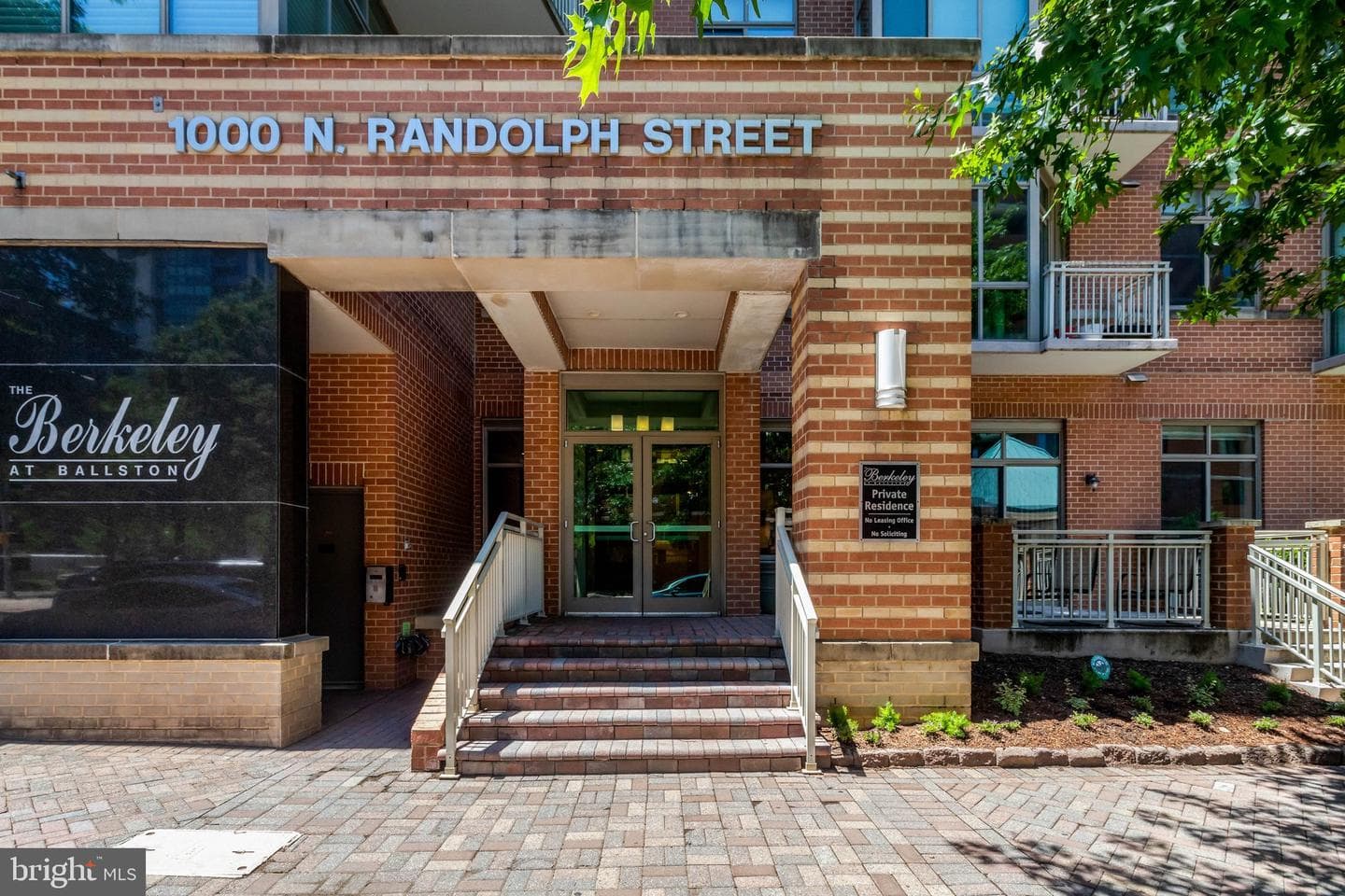 1000 N Randolph St # 304 photo 1