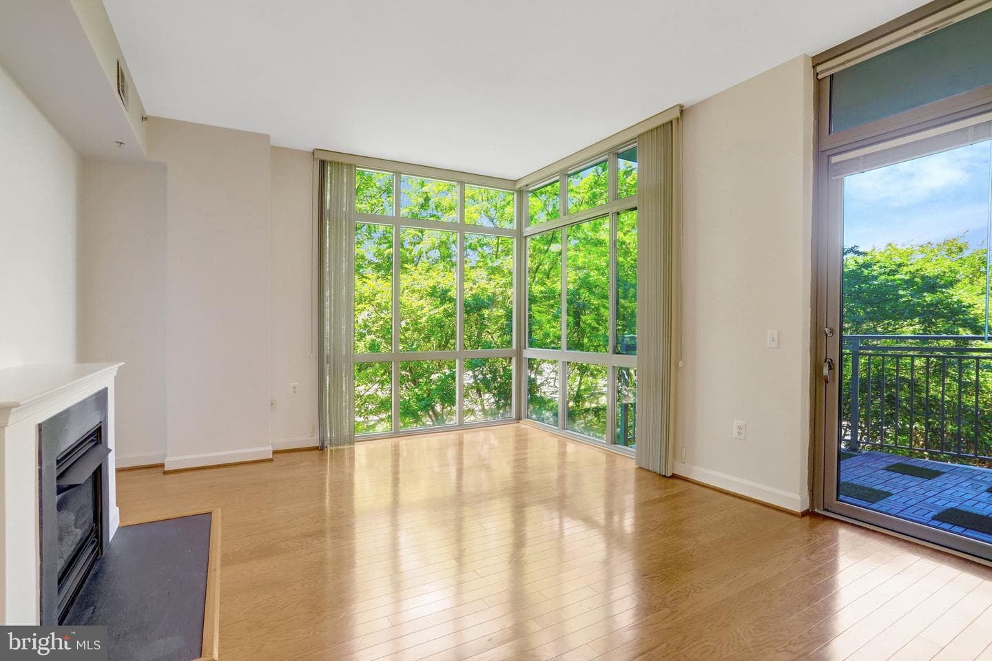 1000 N Randolph St # 304 photo 8
