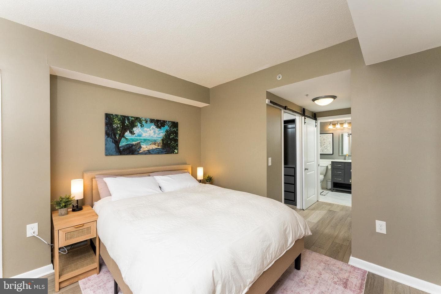 851 N Glebe Road #1818 photo 9