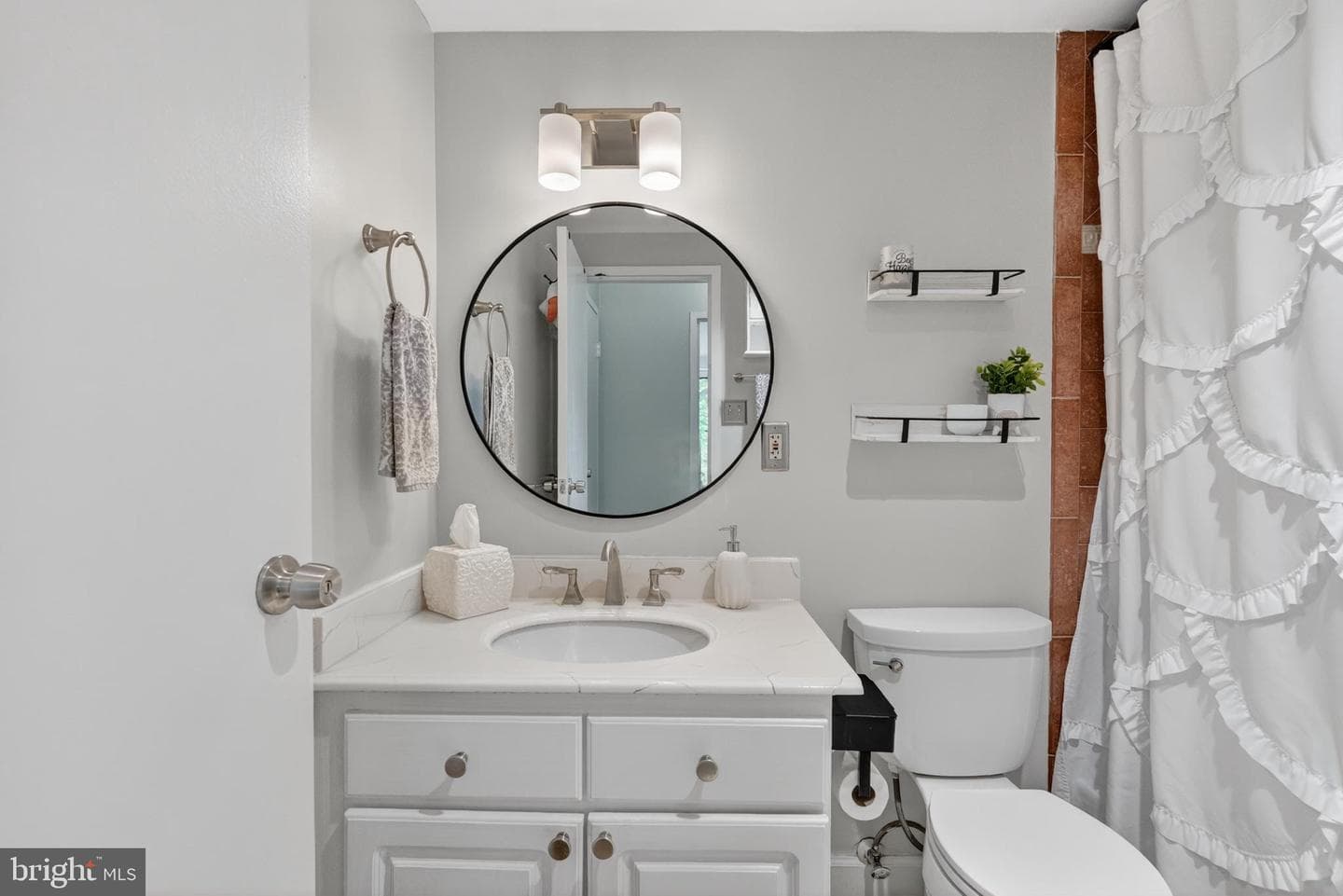 4141 N Henderson Road #302 photo 17