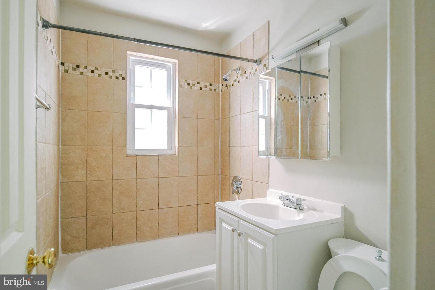 1224 Meade Street N #es202 photo 14