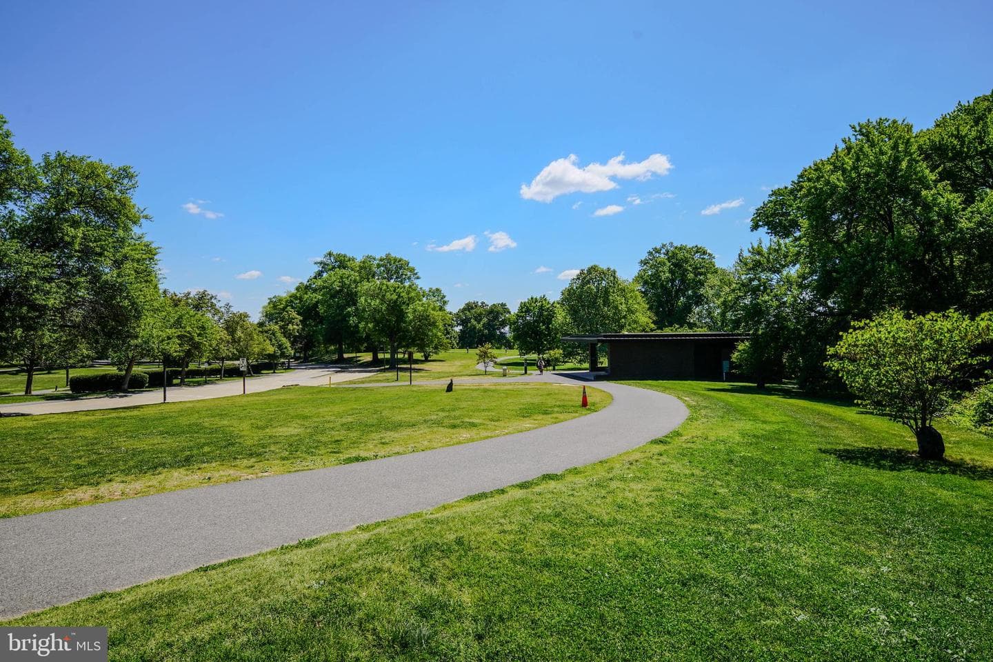 1224 Meade Street N #es202 photo 25