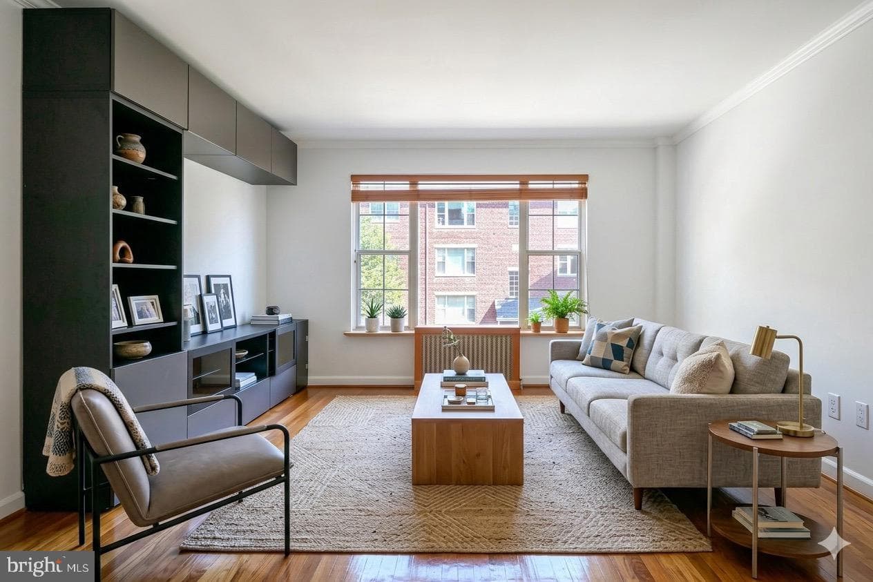 1224 Meade Street N #es202 photo 8