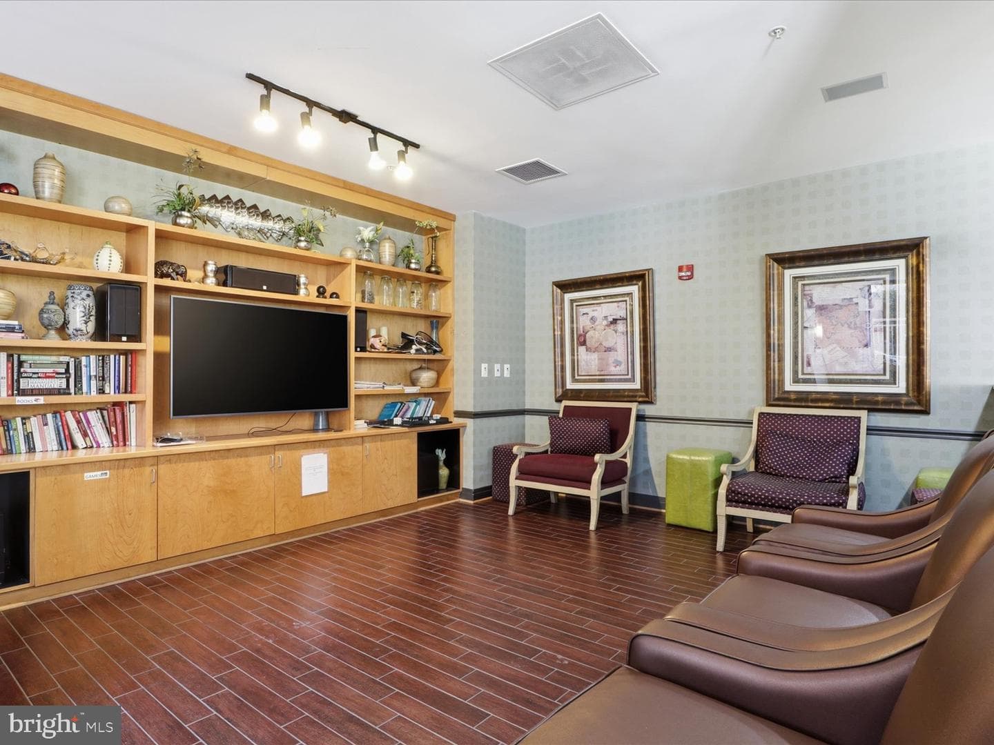 1220 N Fillmore Street #908 photo 25
