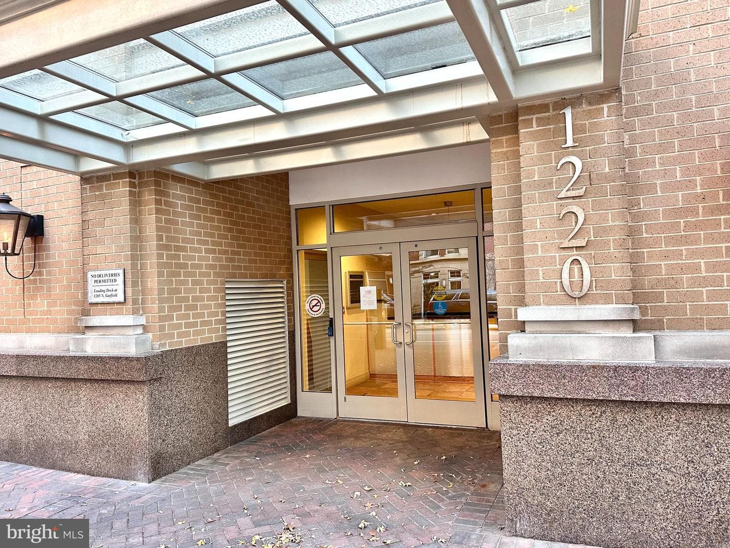 1220 N Fillmore Street #908 photo 28
