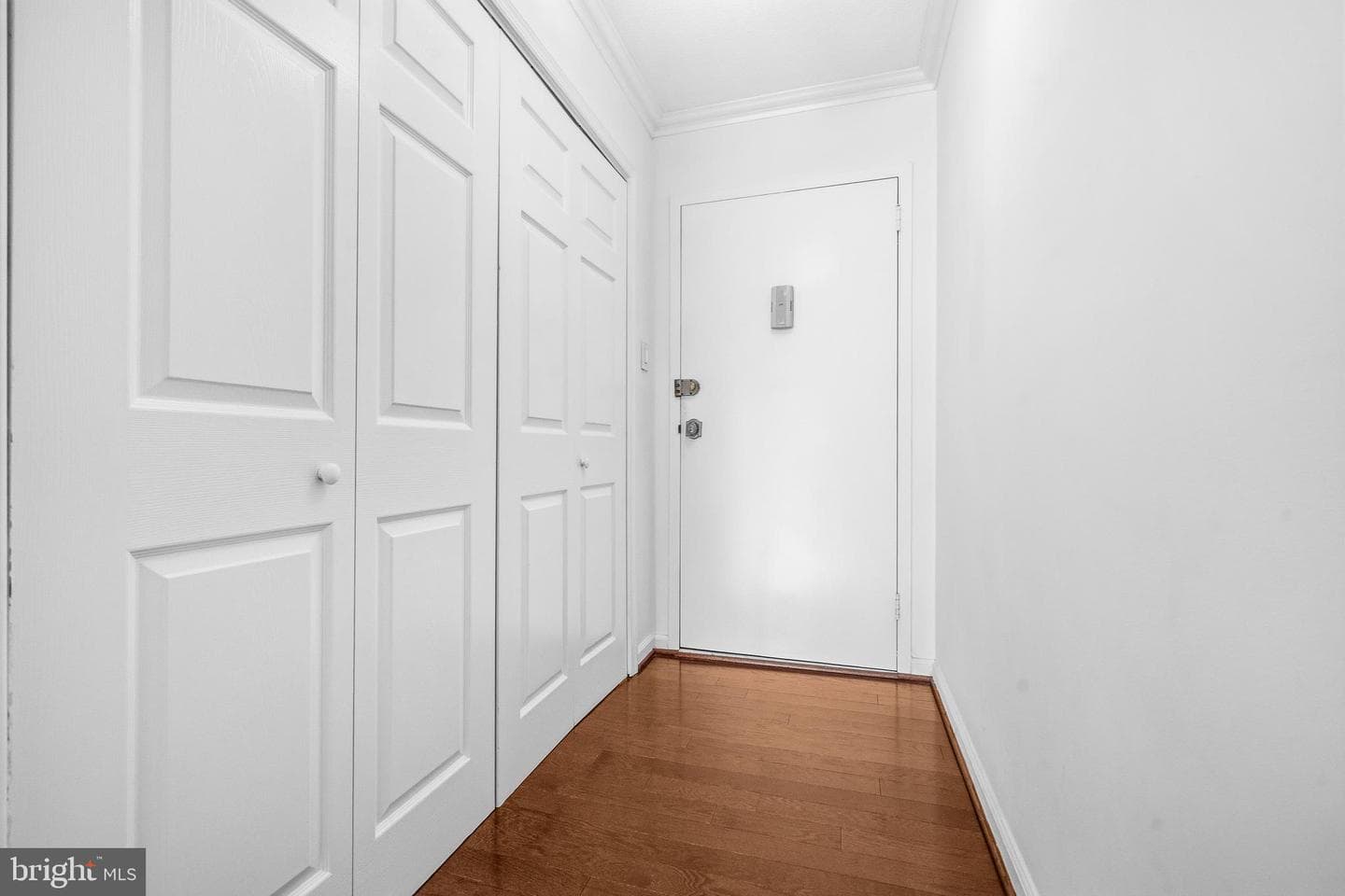 1300 Army Navy Drive #608, Arlington