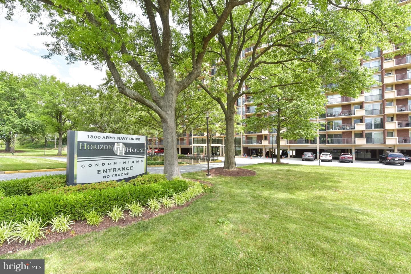 1300 Army Navy Drive #608 photo 43