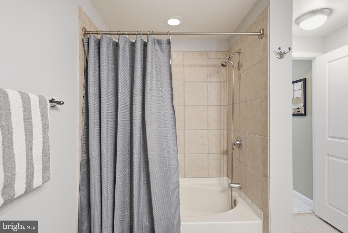 1021 N Garfield Street #139 photo 16