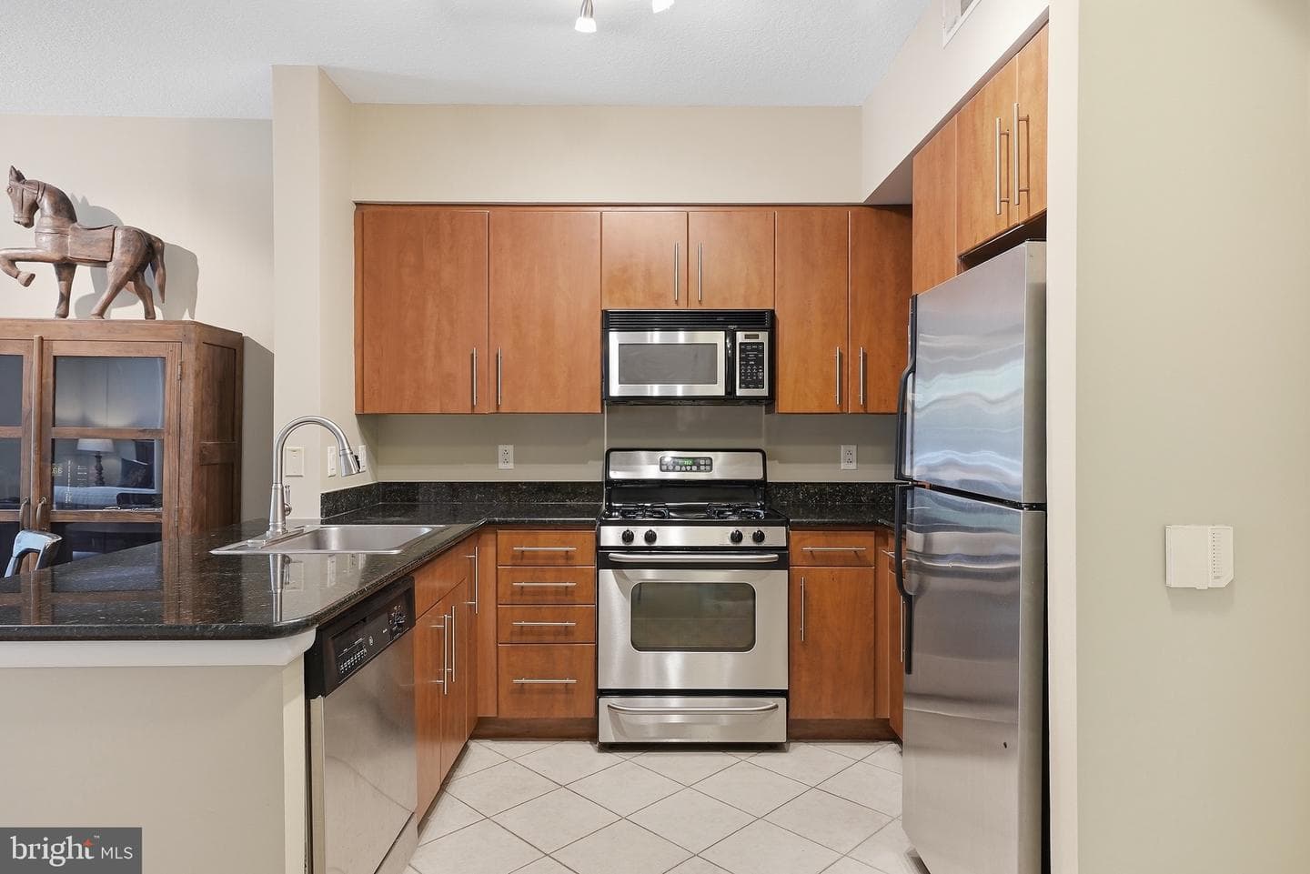 1021 N Garfield Street #139 photo 9