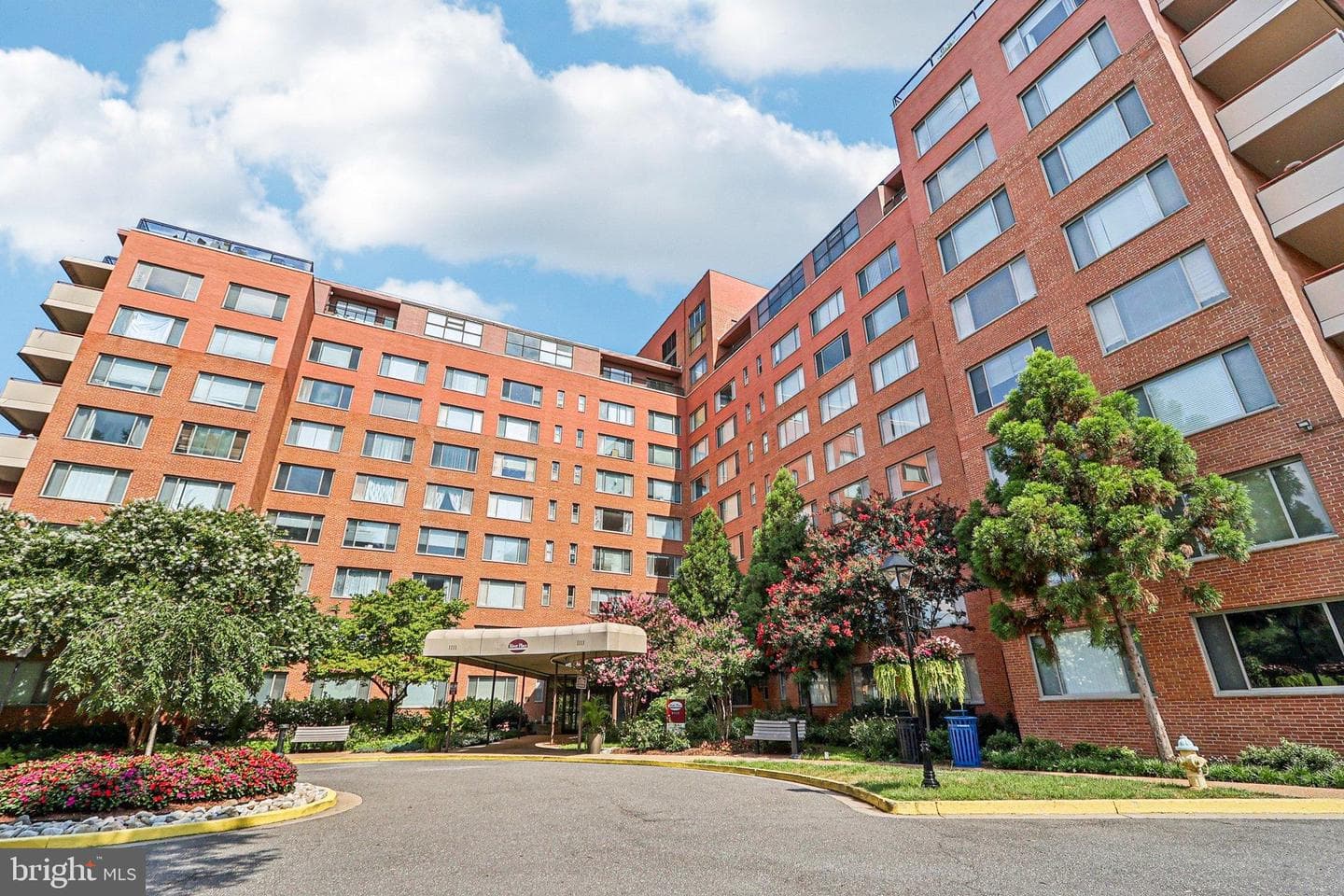 1111 Arlington Boulevard #431 photo 4
