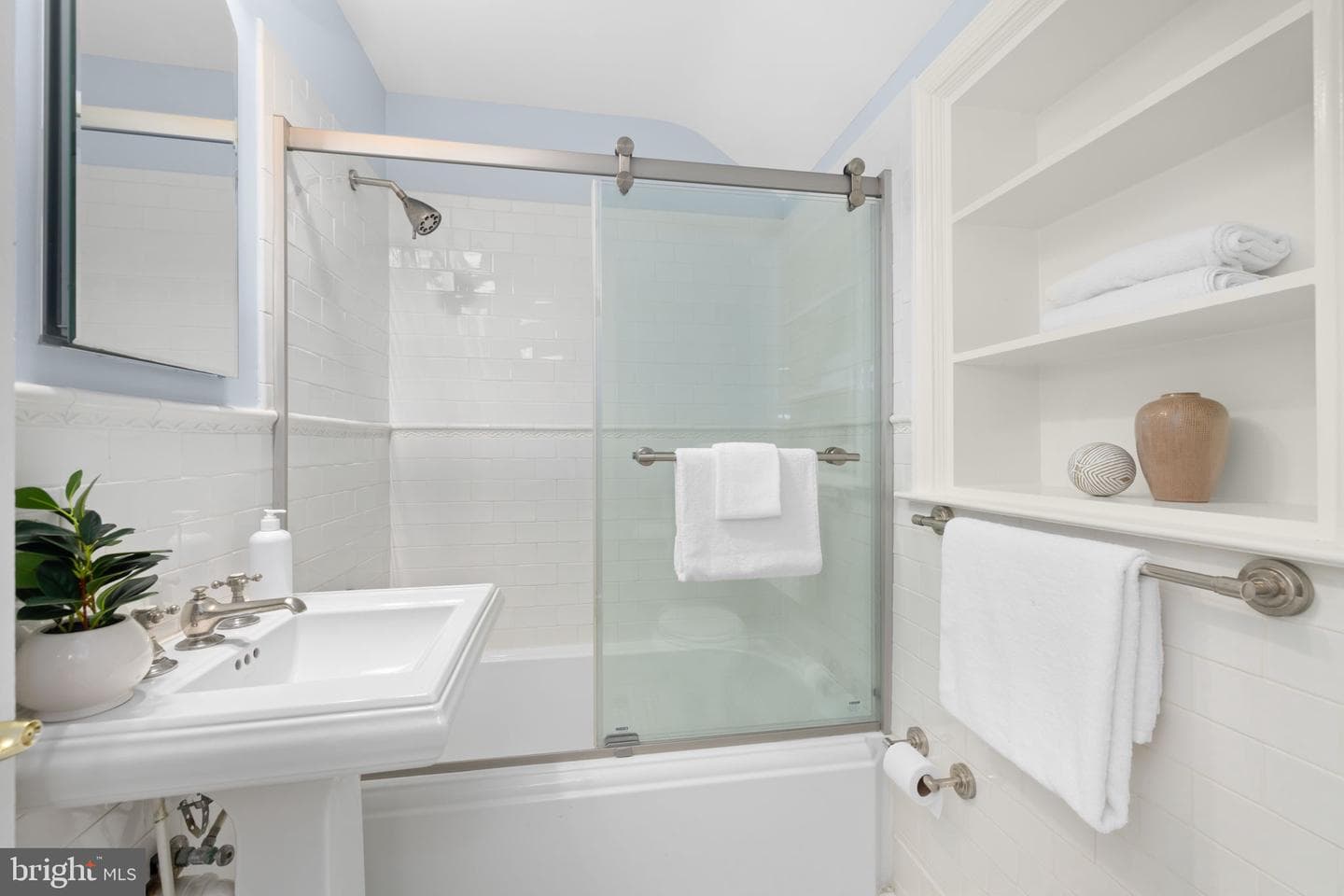 1105 N Powhatan Street photo 28