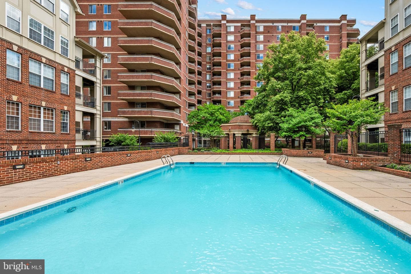 1320 N Wayne Street #108 photo 32