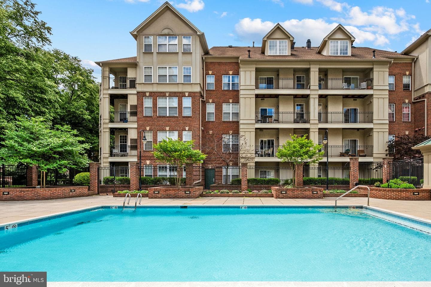 1320 N Wayne Street #108 photo 33