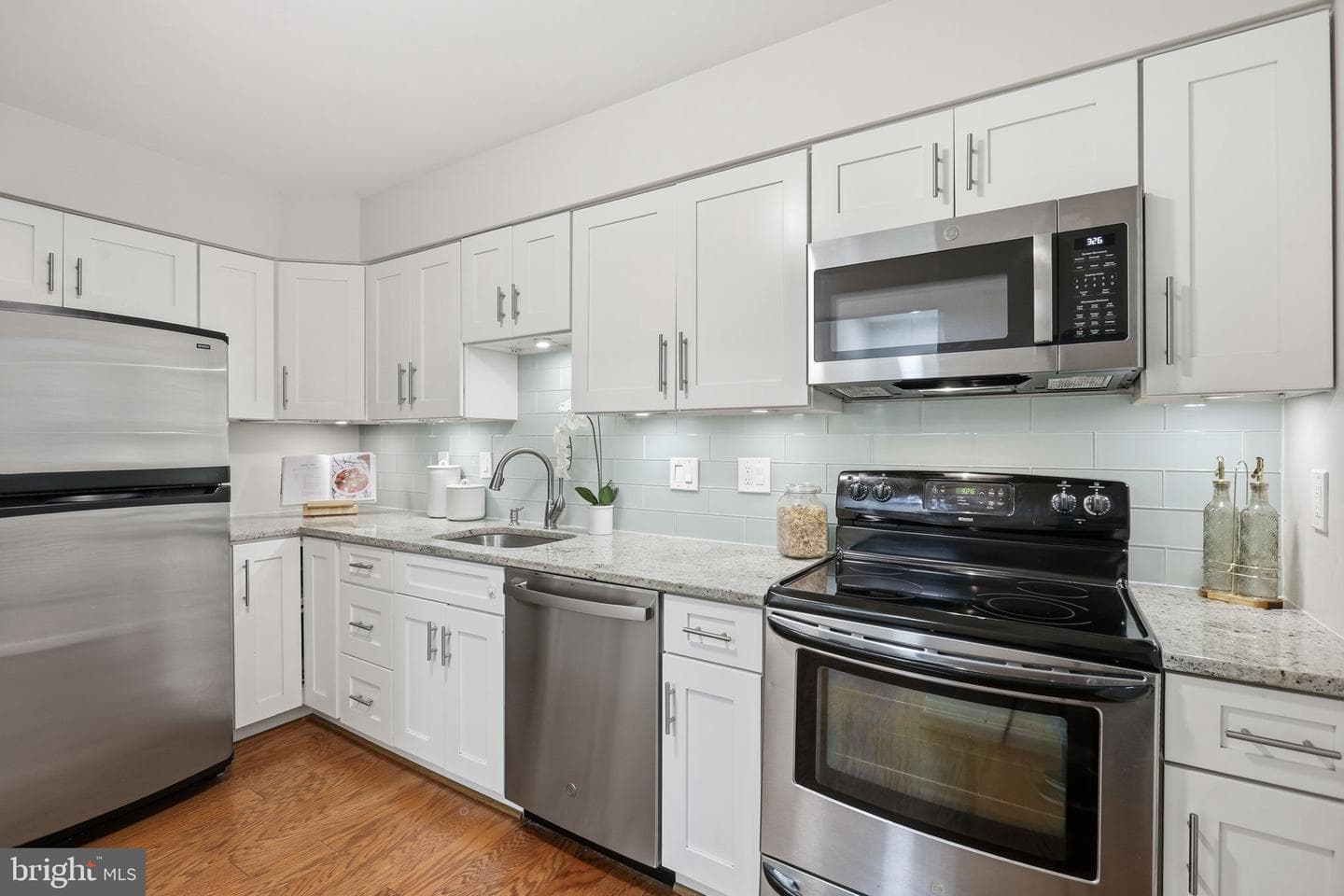4411 7th Street N photo 11