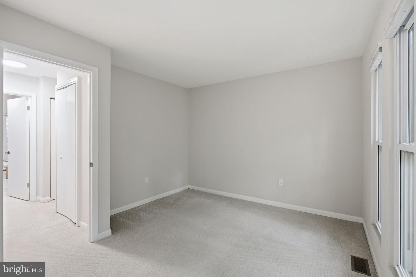 4411 7th Street N photo 28