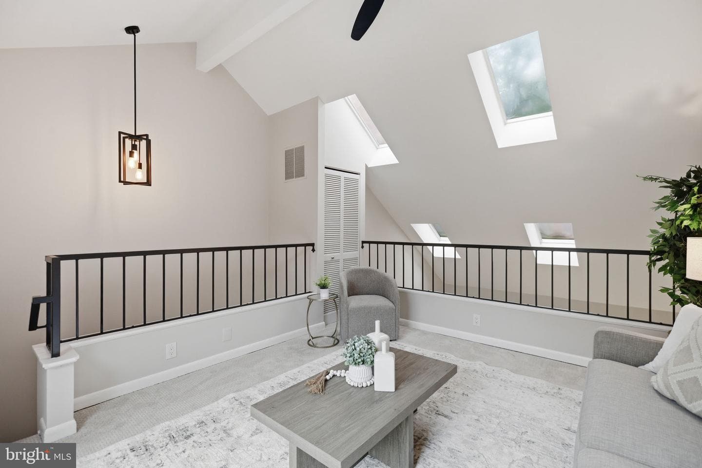4411 7th Street N photo 32
