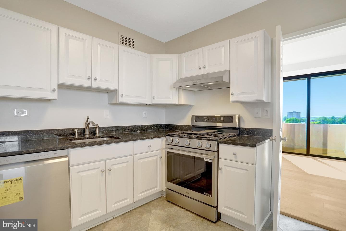 4141 Henderson Road N #606 photo 2