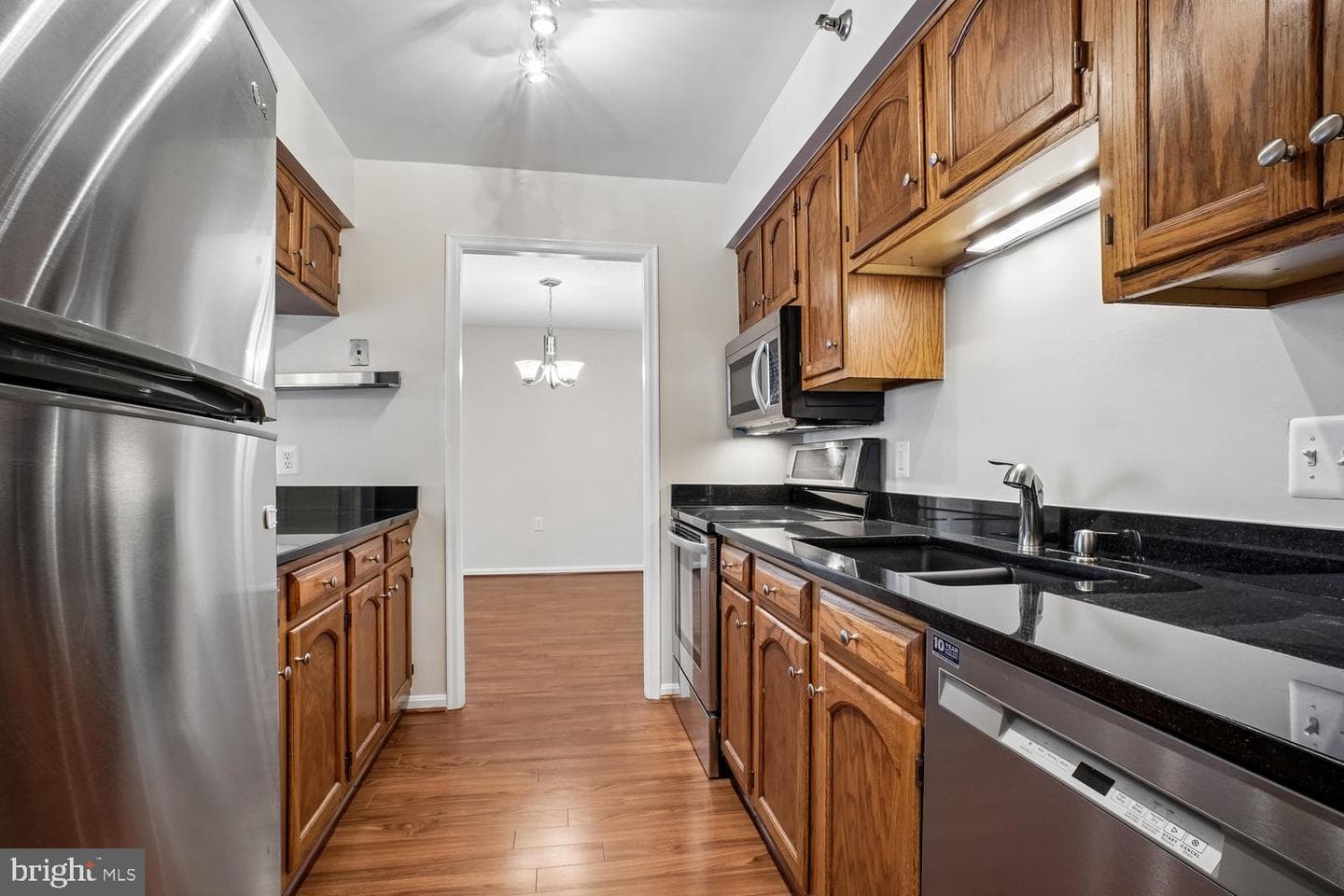 1301 N Courthouse Road #1612 photo 20