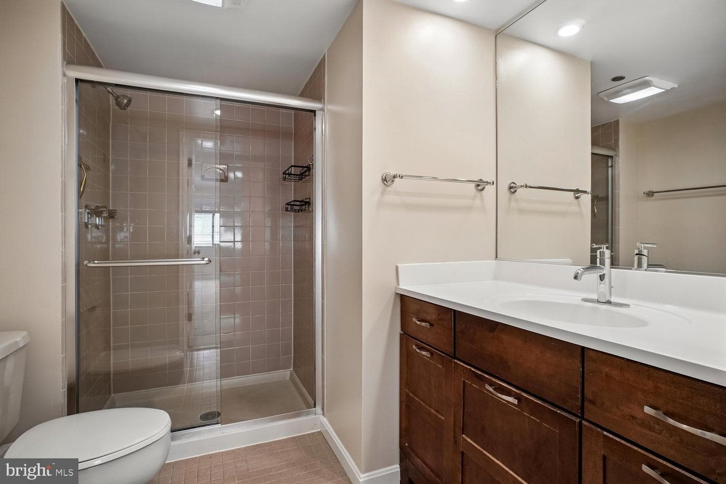 1301 N Courthouse Road #1612 photo 25