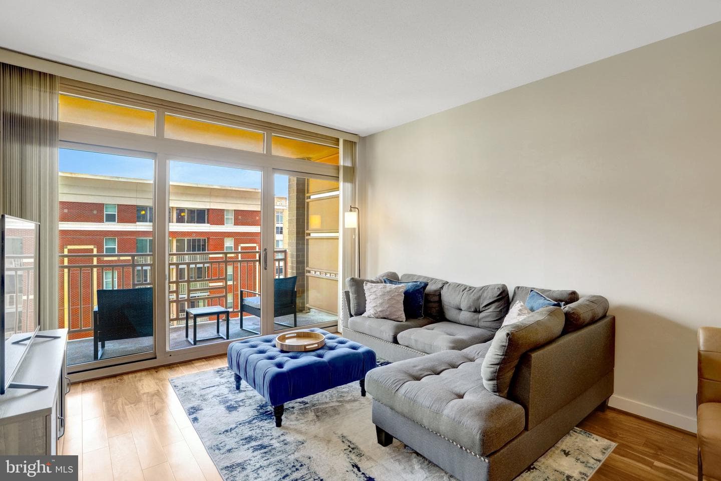 888 N Quincy Street #906 photo 10