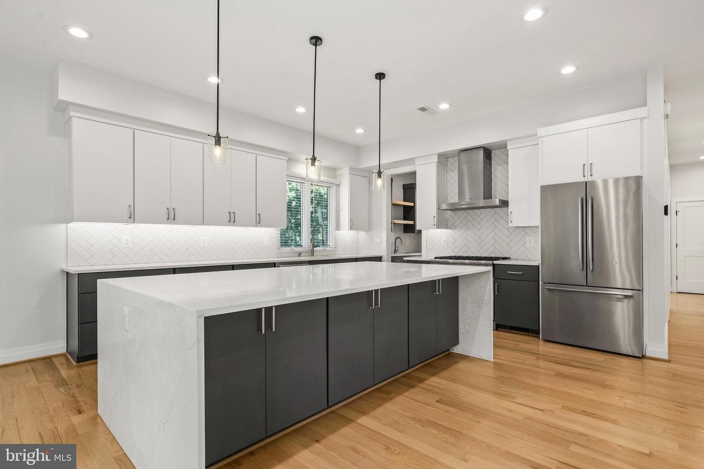 924 28th Street S photo 11