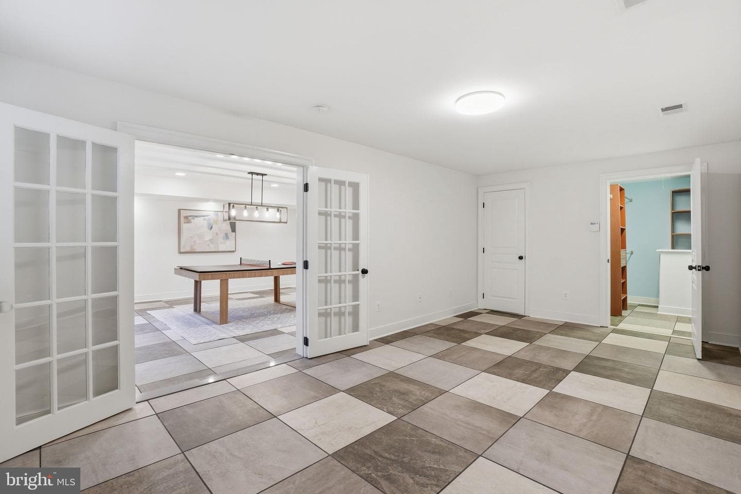 2808 John Marshall Drive photo 40