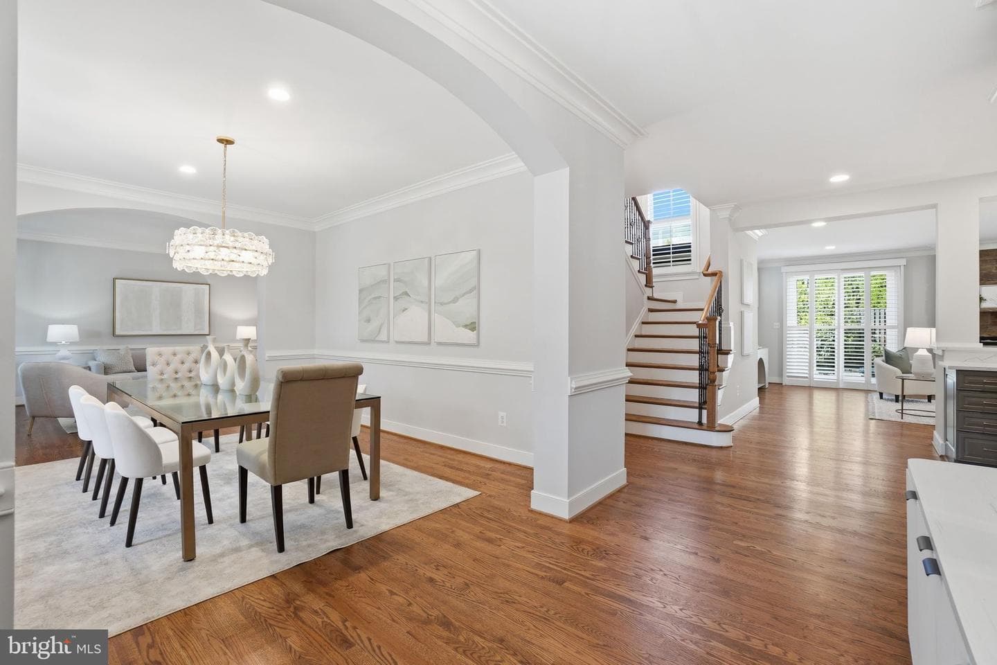 2808 John Marshall Drive photo 5