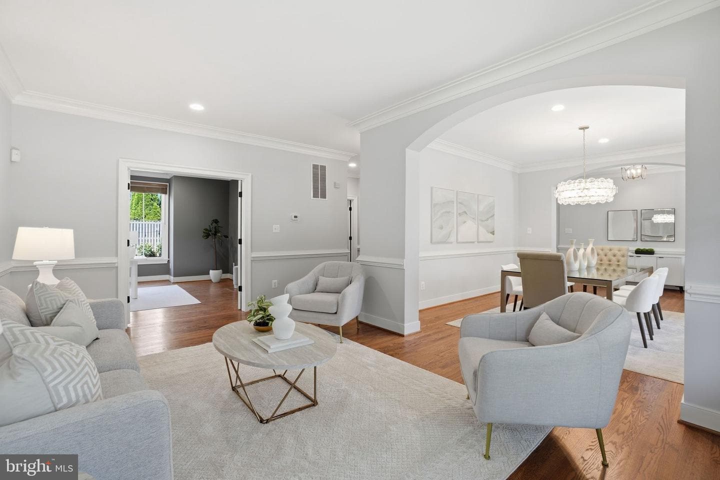 2808 John Marshall Drive photo 8