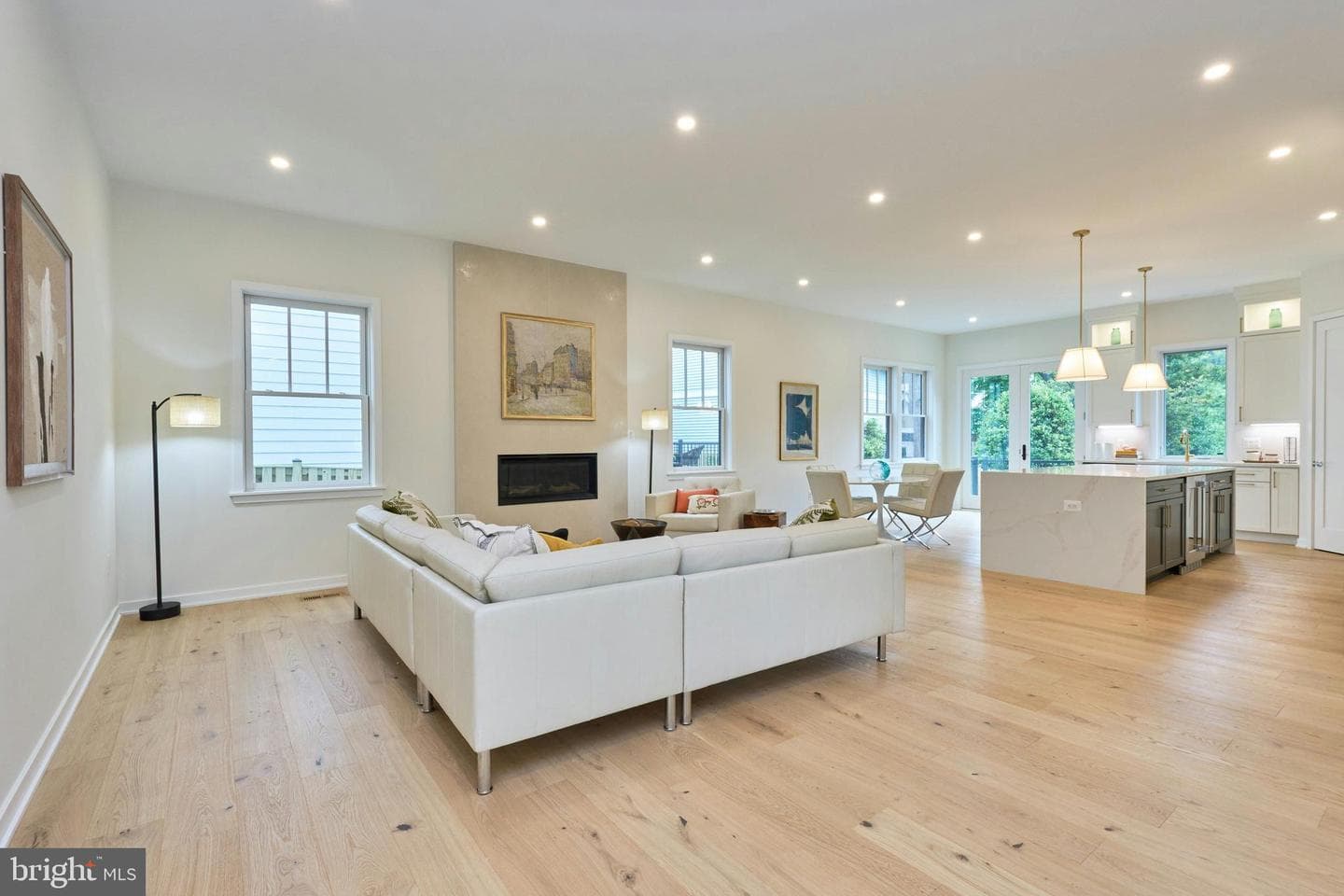 3233 4th Street N photo 10