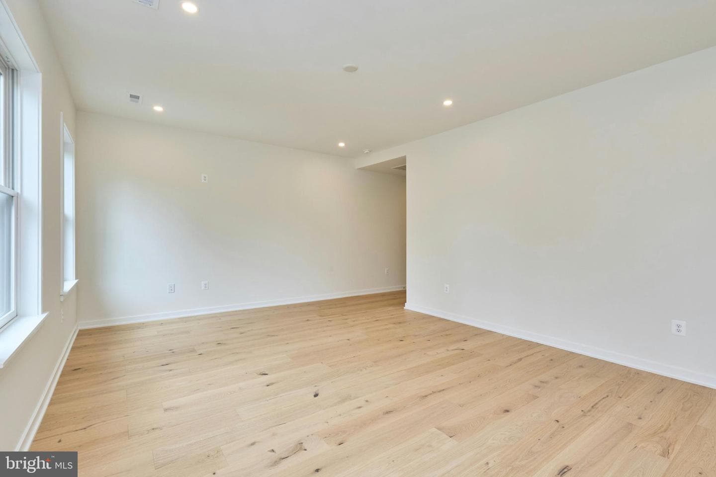 3233 4th Street N photo 24