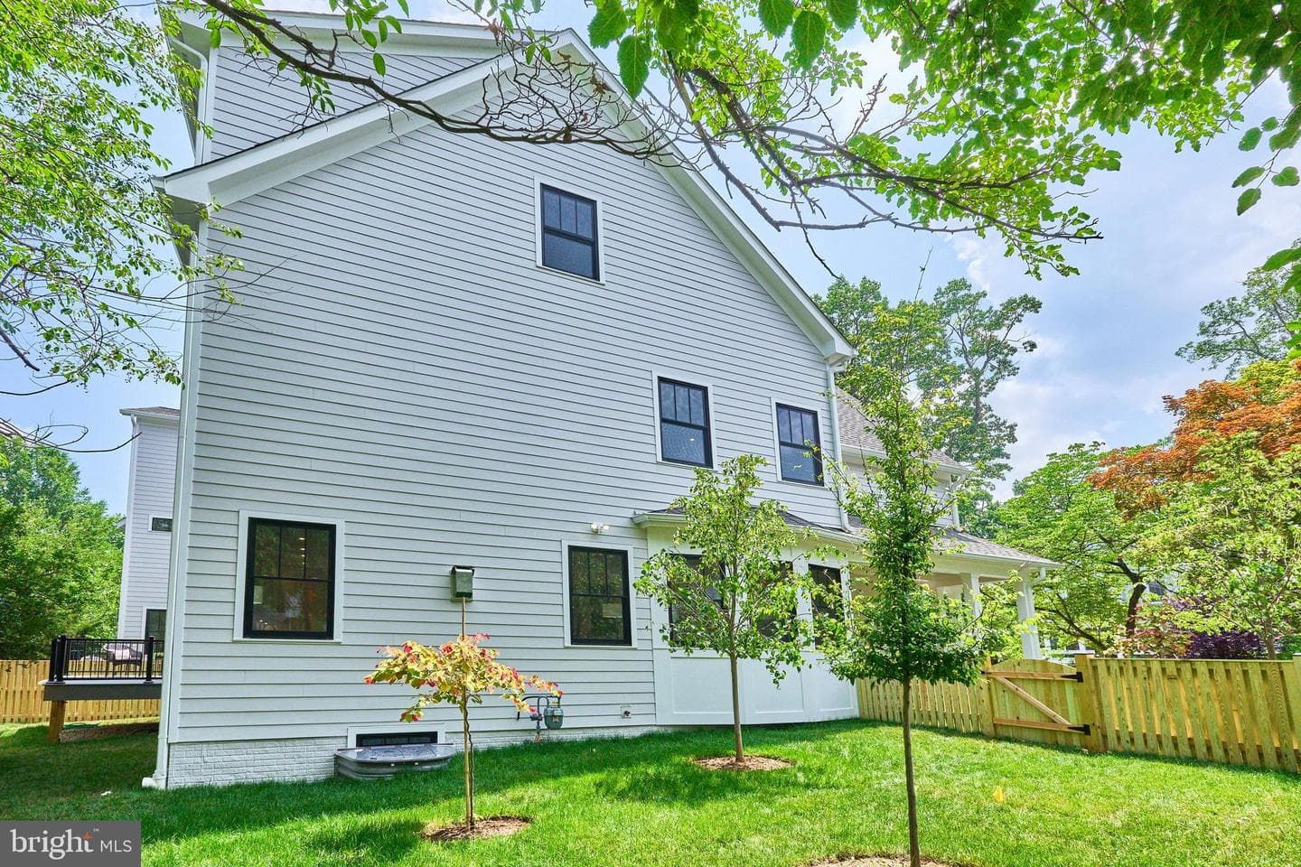 409 Jackson Street N photo 48