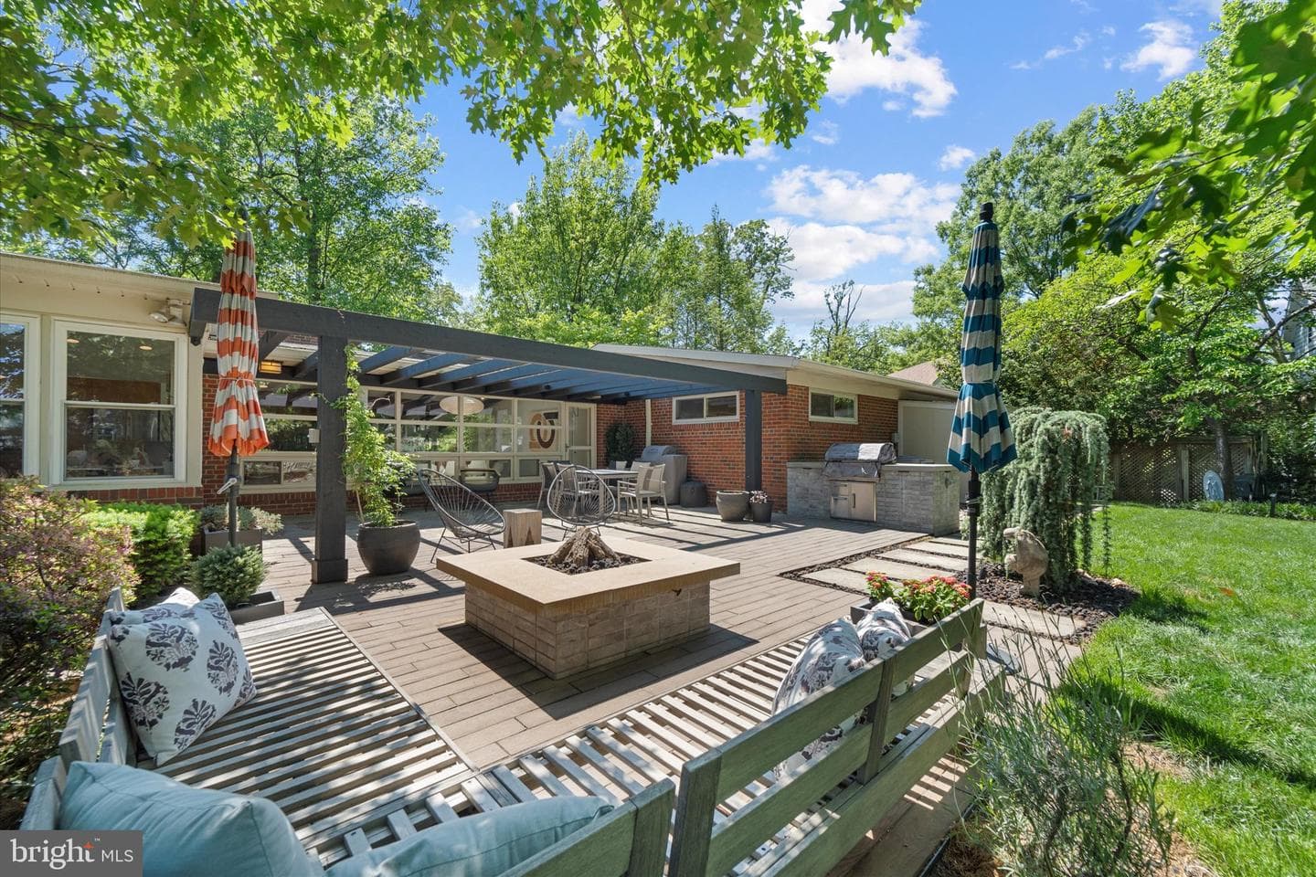 4019 25th Street N photo 2