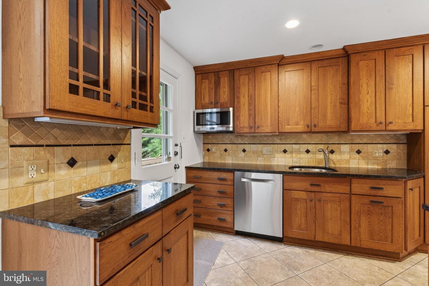 2506 N Upshur Street photo 13