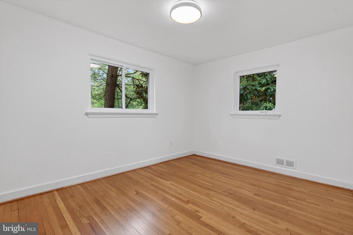 2506 N Upshur Street photo 25