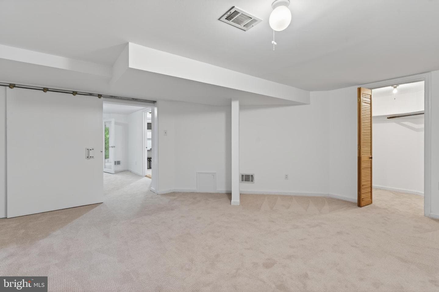 2506 N Upshur Street photo 34