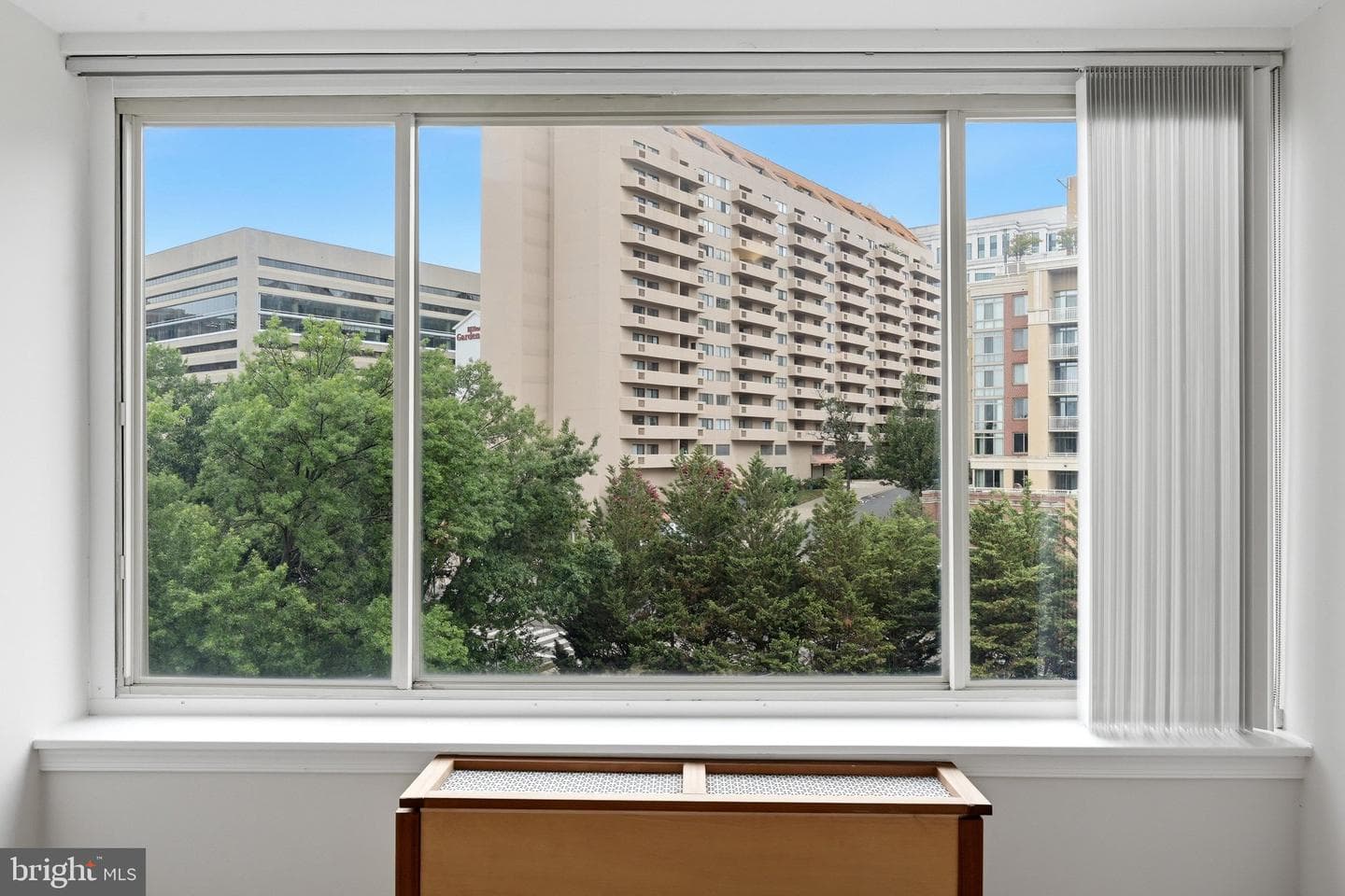 1210 N Taft Street #811 photo 26