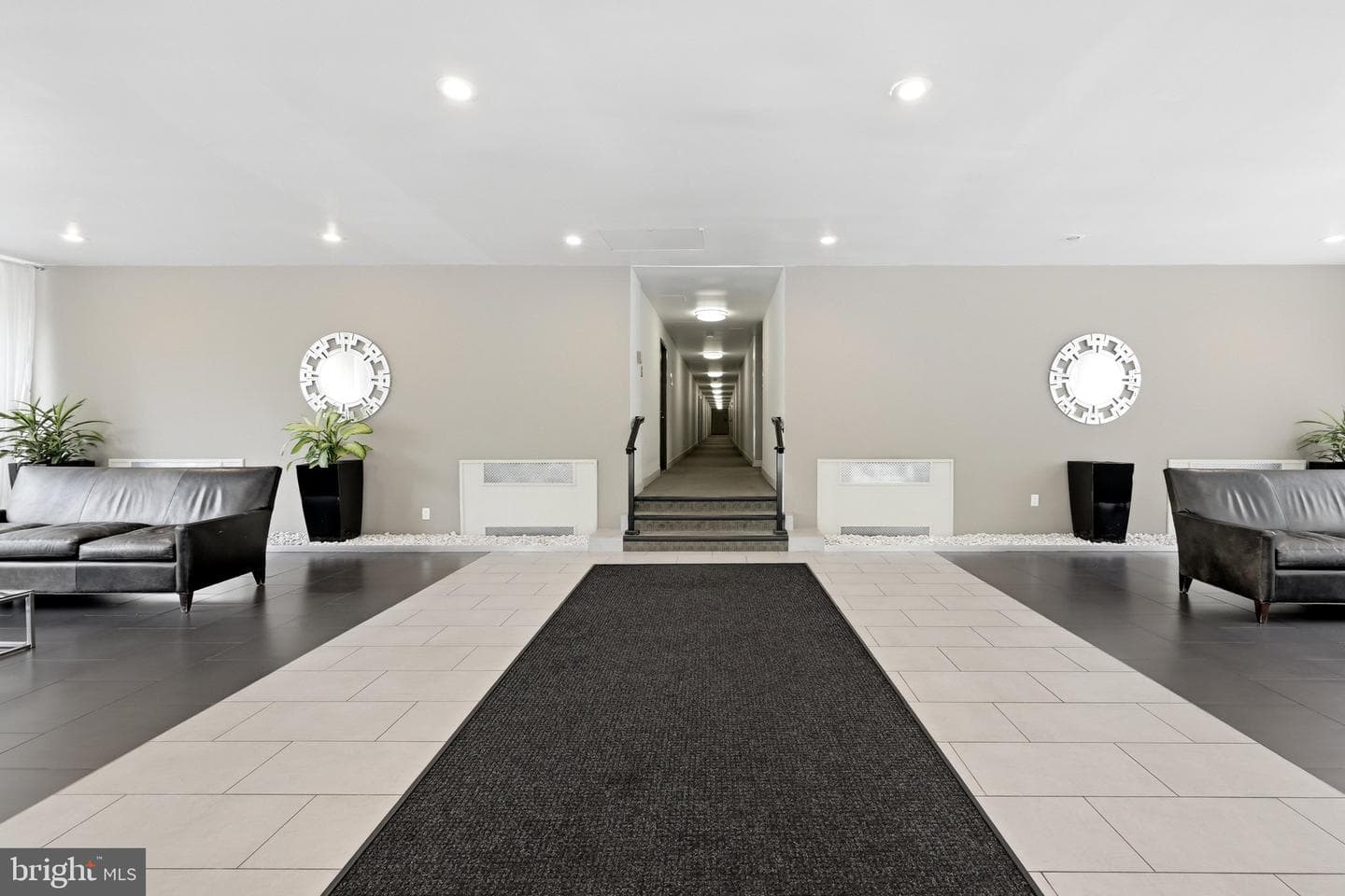 1210 N Taft Street #811 photo 3