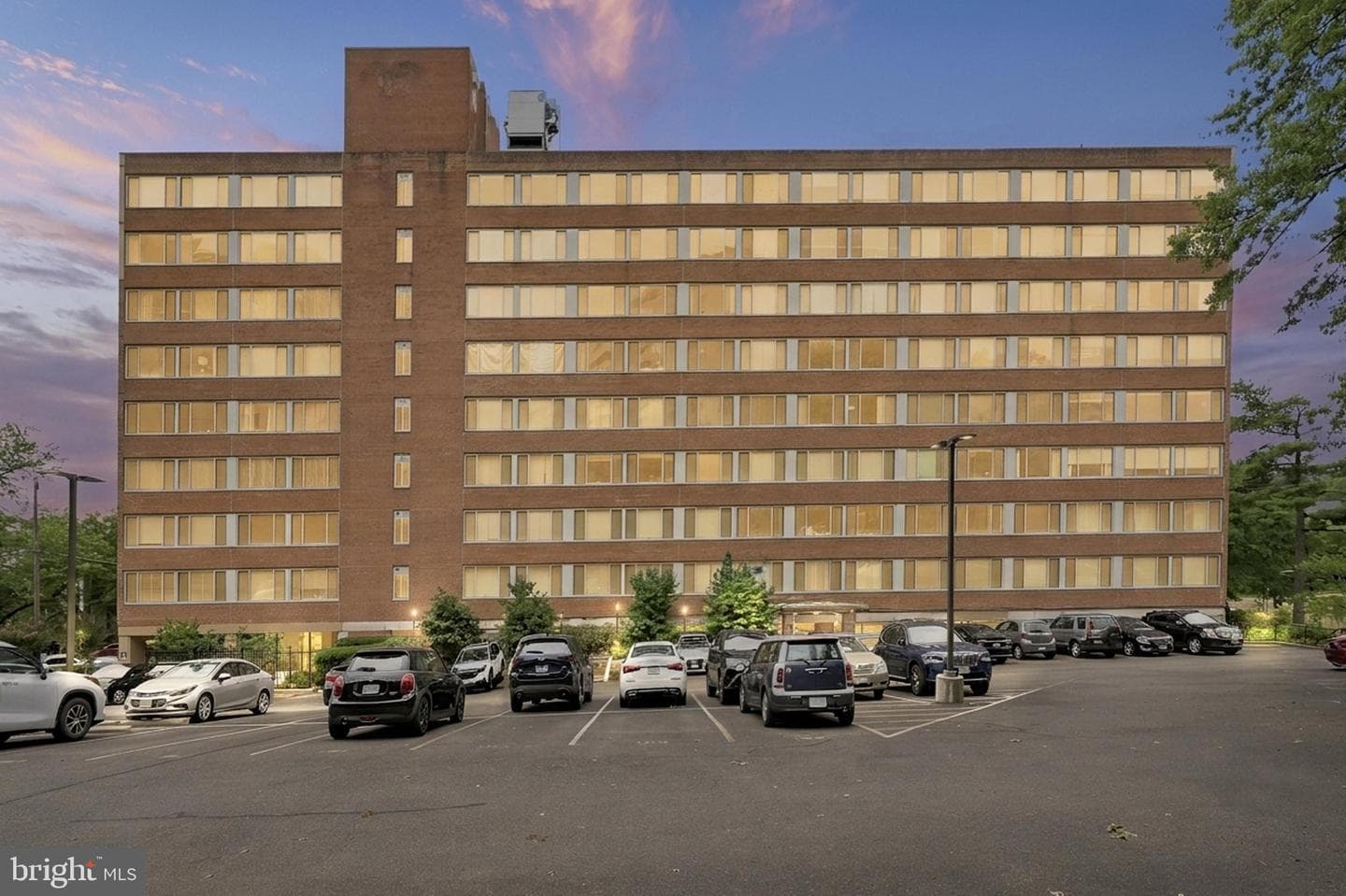 1210 N Taft Street #811 photo 31