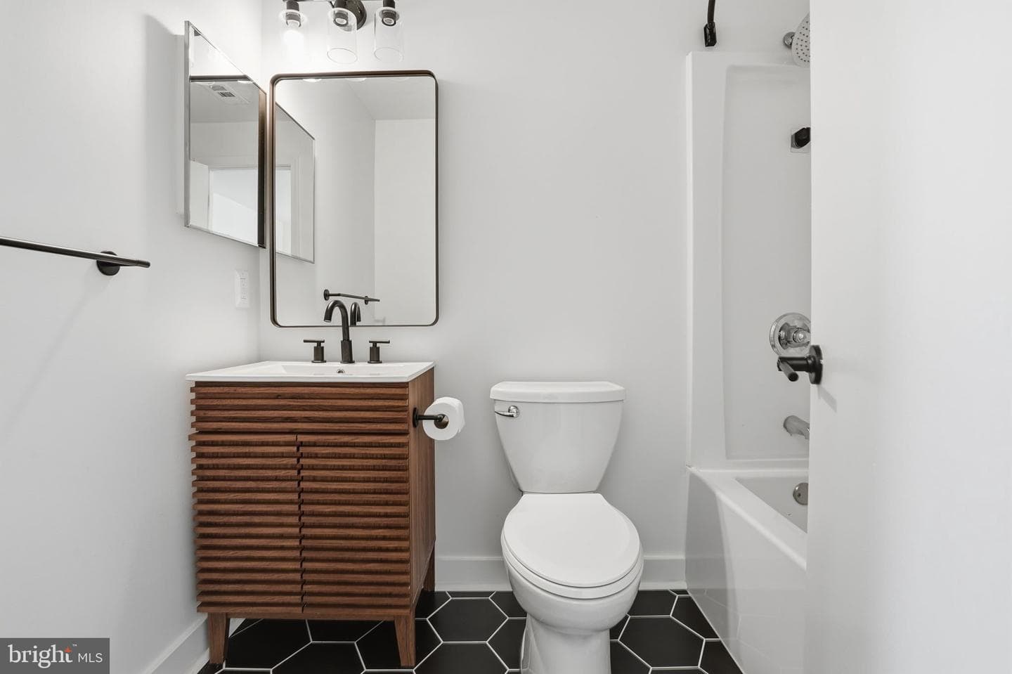 1020 N Stafford Street #312 photo 12