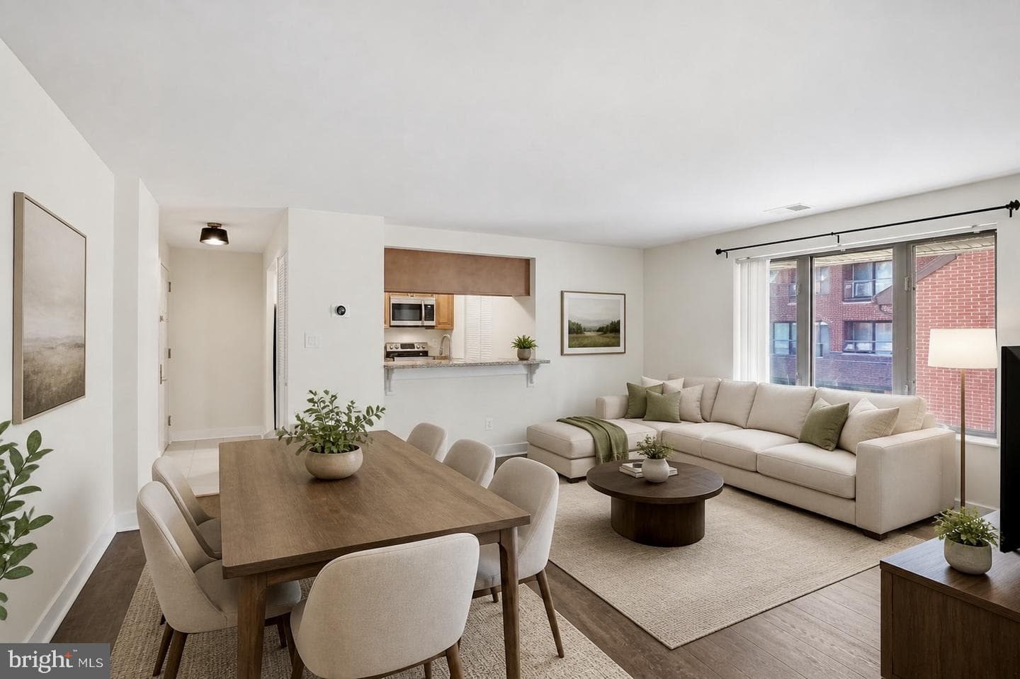 1020 N Stafford Street #312 photo 3