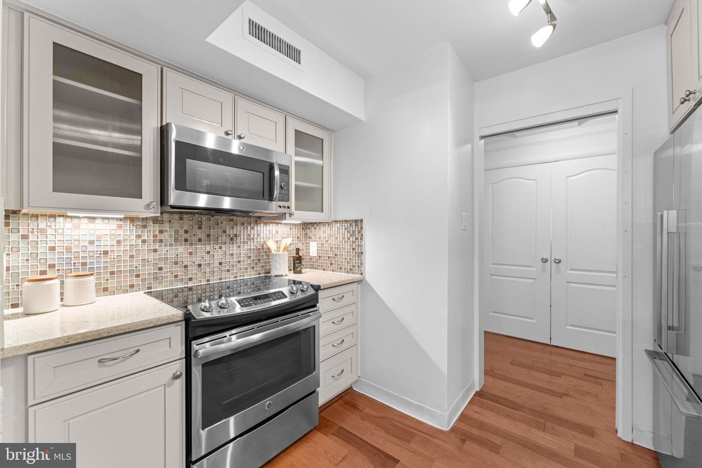 3800 N Fairfax #809 photo 21