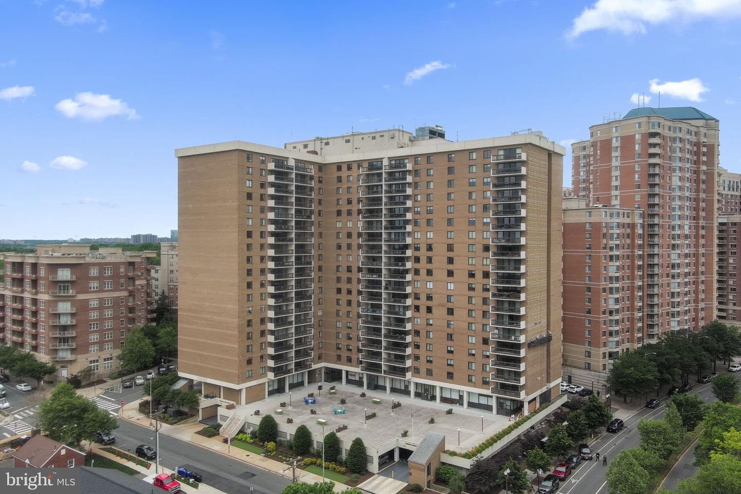 3800 N Fairfax #809 photo 3