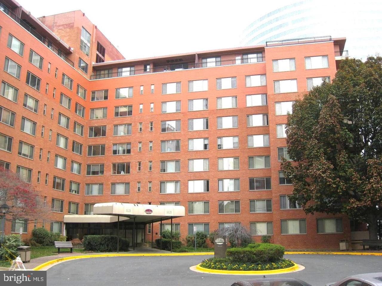 1121 Arlington Blvd # 314, Arlington
