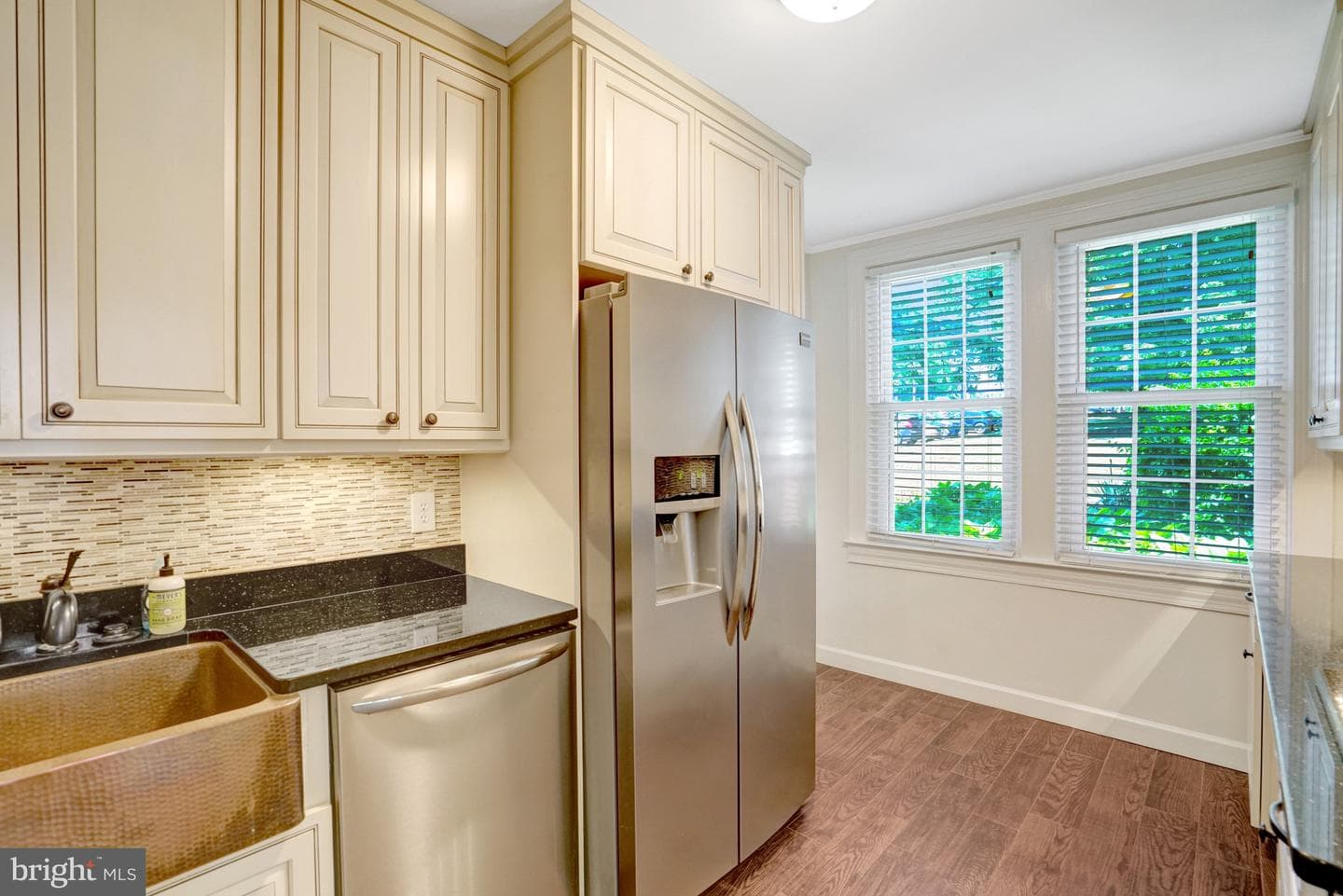 1303 S Barton Street #211 photo 12