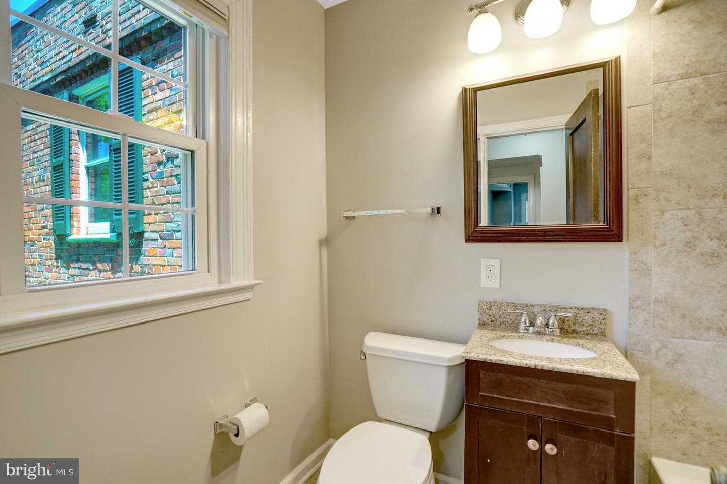1303 S Barton Street #211 photo 22