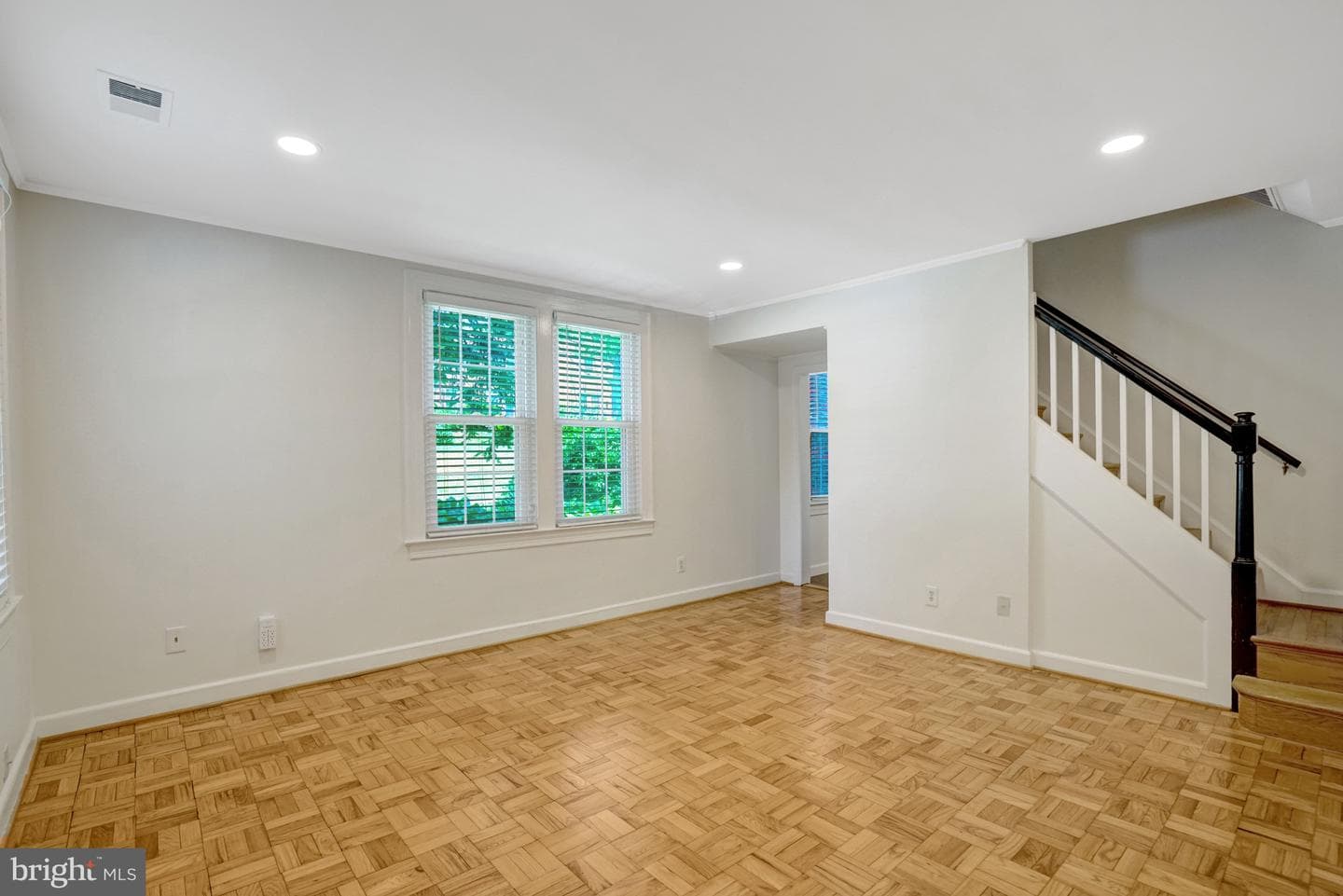 1303 S Barton Street #211 photo 6